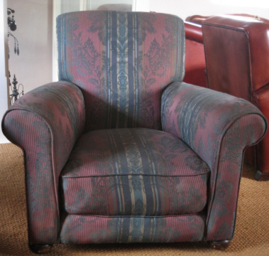 1910 Pair of Chairs with Bun Castor Feet 