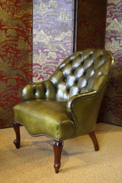 The Spoonback Victorian Chair in Leather