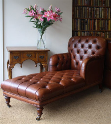 Leather Chaise Longue